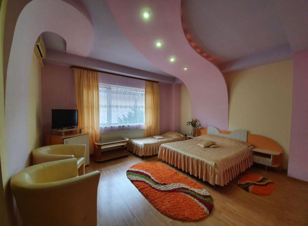 Interior Cameră Triplă